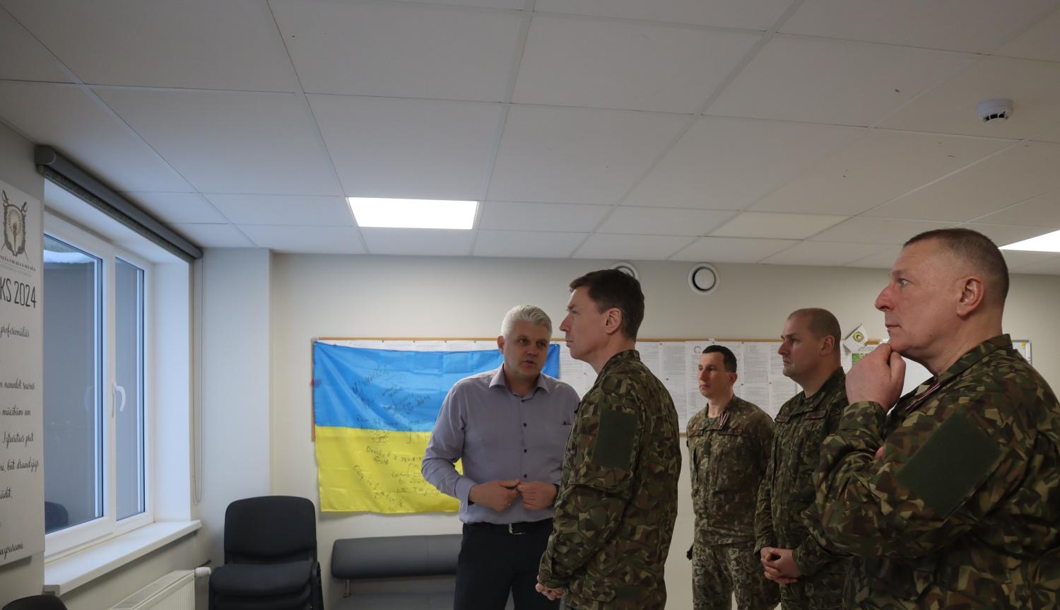 Nacionālo bruņoto spēku vizīte Kalpaka skolā